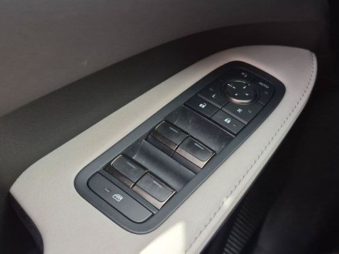 Used 2025 Lexus RX 350 Premium w/ Convenience Package FWD image 16