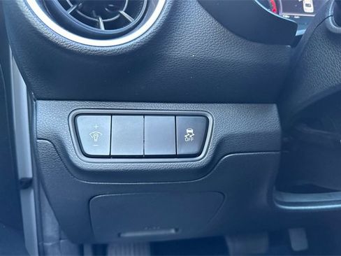 Used 2023 Kia Forte LXS image 33