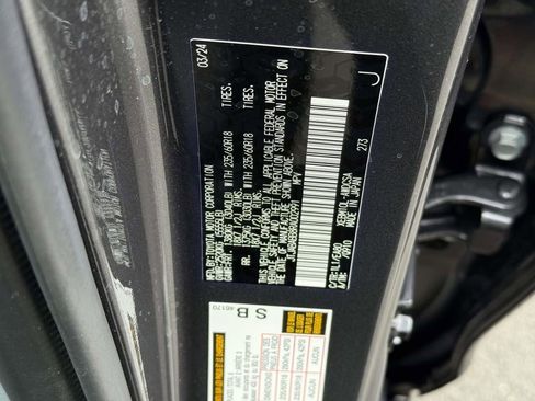 Used 2024 Lexus RZ 300e Premium w/ Accessory Package (Z1) image 32