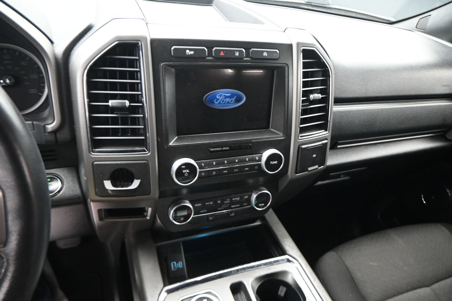 Used 2021 Ford Expedition XLT RWD image 5