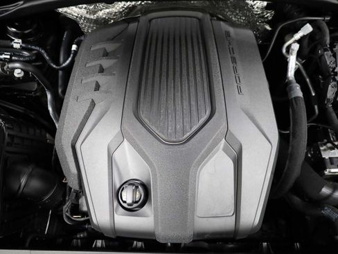 Used 2026 Porsche Macan AWD/4WD image 42