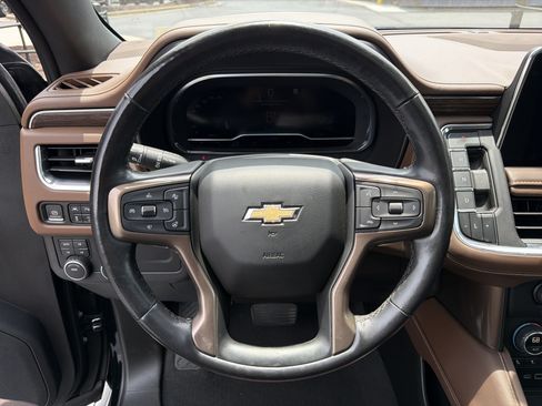 Used 2022 Chevrolet Suburban High Country AWD/4WD image 10