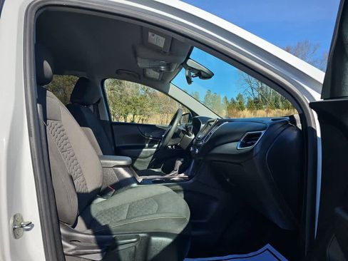 Used 2021 Chevrolet Equinox LT w/ LPO, Cargo Package image 20
