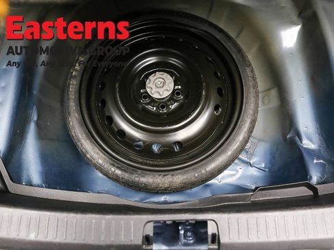 Used 2021 Toyota Corolla SE w/ SE Premium Package image 22