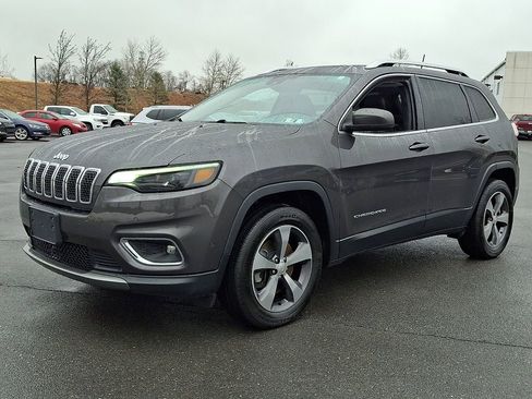 Used 2020 Jeep Cherokee Limited w/ Technology Group AWD/4WD image 5