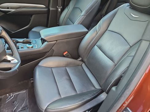 Used 2019 Cadillac XT4 Premium Luxury w/ Technology Package AWD/4WD image 15
