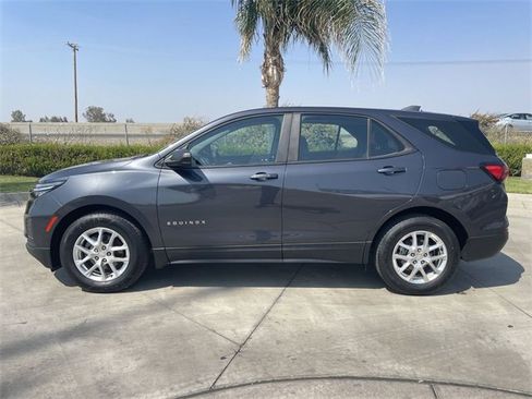 Used 2022 Chevrolet Equinox LS image 5