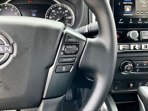 Used 2025 Nissan Frontier SV RWD image 20
