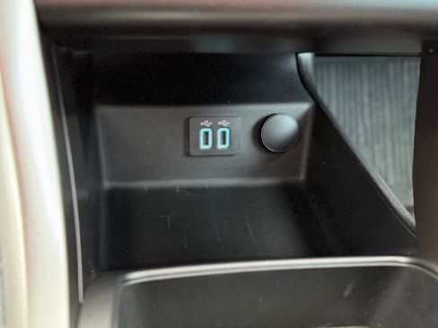 Used 2020 Ford Fusion SE image 14