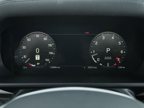 Used 2025 Land Rover Defender 110 S image 19