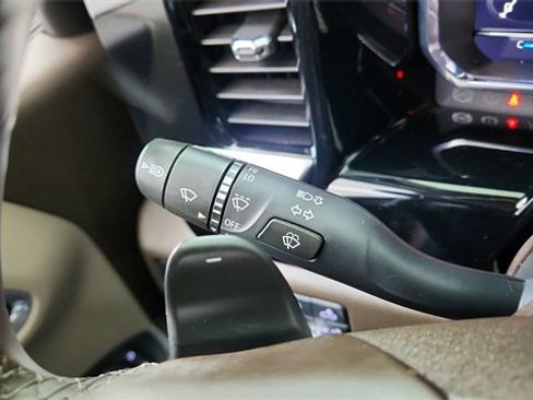 Used 2024 GMC Sierra 1500 SLT w/ SLT Premium Plus Package image 41