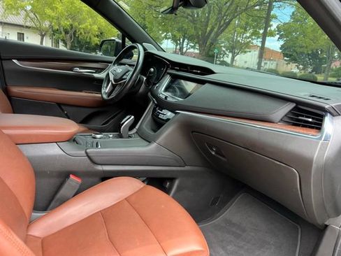 Used 2020 Cadillac XT5 Premium Luxury FWD image 23