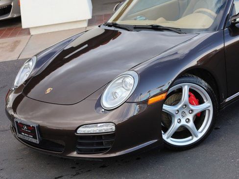Used 2011 Porsche 911 Carrera 4S image 7
