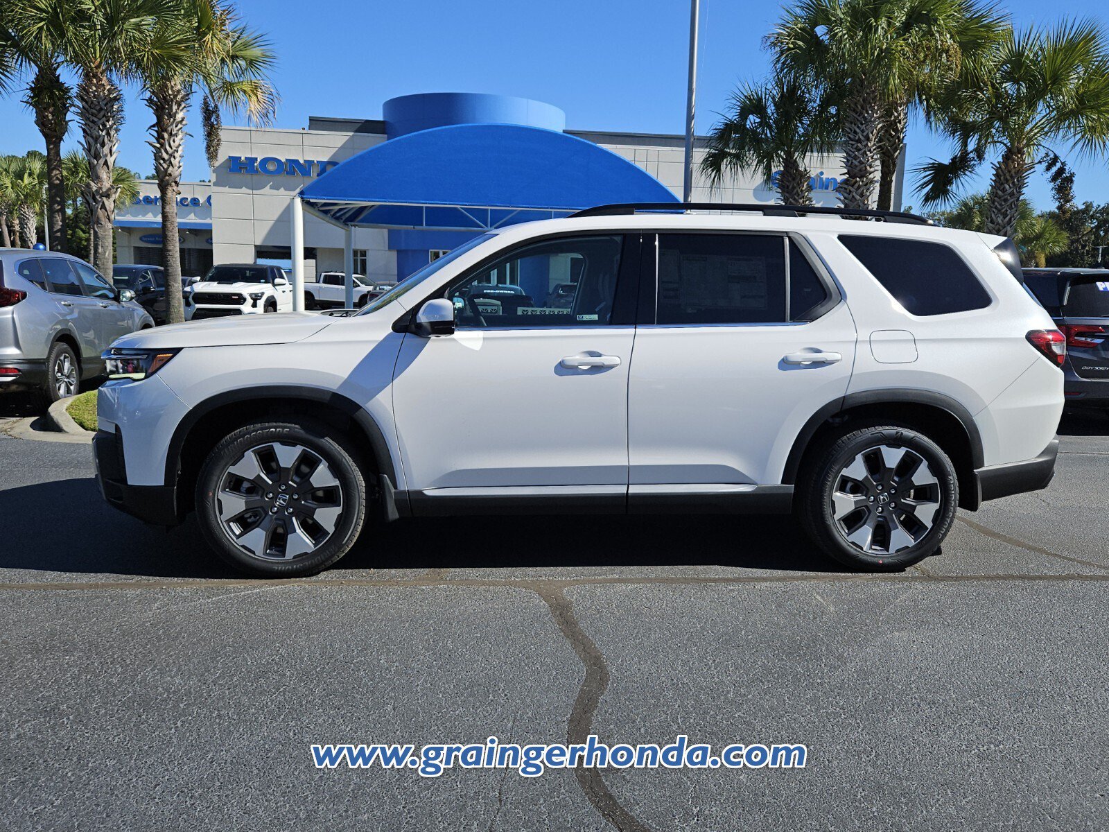 New 2026 Honda Pilot Elite image 2