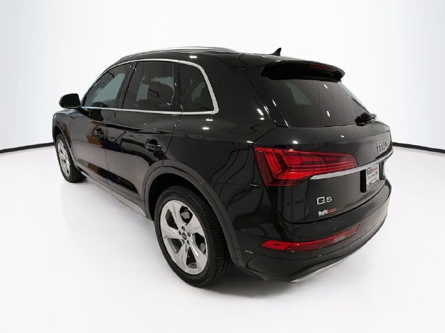 Used 2021 Audi Q5 2.0T Premium Plus w/ Premium Plus Package AWD/4WD image 6