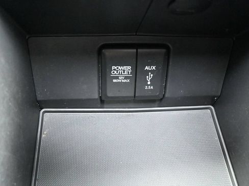 Used 2017 Honda Pilot Elite image 16