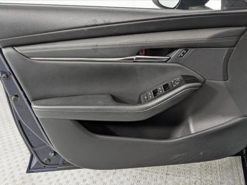 Used 2024 MAZDA MAZDA3 s image 13