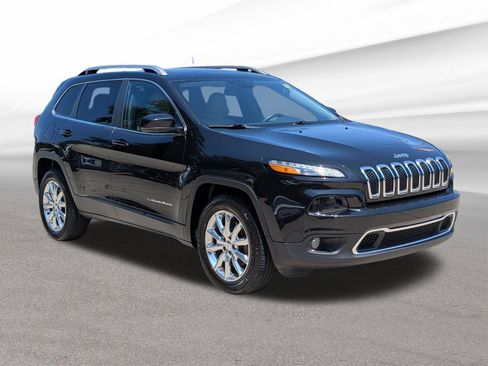 Used 2016 Jeep Cherokee Limited w/ Trailer Tow Group AWD/4WD image 4