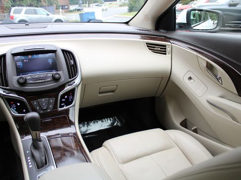 Used 2014 Buick LaCrosse Leather image 12