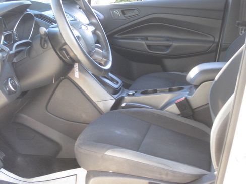 Used 2016 Ford Escape S image 18