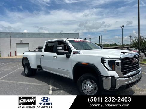 Used 2025 GMC Sierra 3500 Pro w/ 1SA Pro Safety Plus Package AWD/4WD image 1