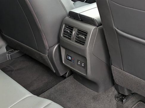 Used 2024 Nissan Rogue SL w/ SL Premium Package FWD image 32