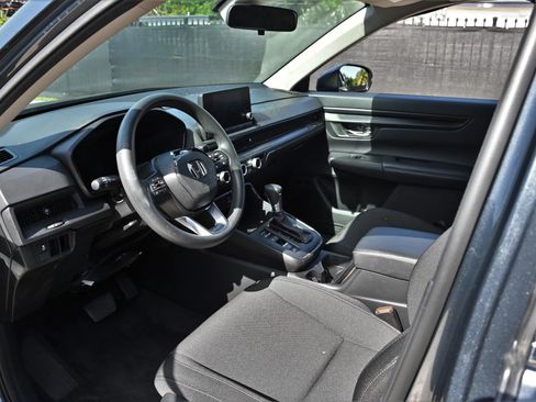 Used 2024 Honda CR-V LX image 10