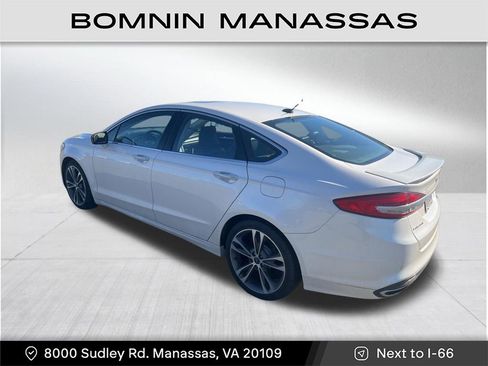 Used 2018 Ford Fusion Titanium image 2