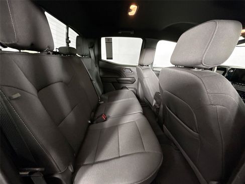 Used 2026 Chevrolet Colorado LT RWD image 39