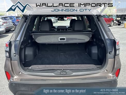 Certified 2025 Subaru Forester Limited AWD/4WD image 42