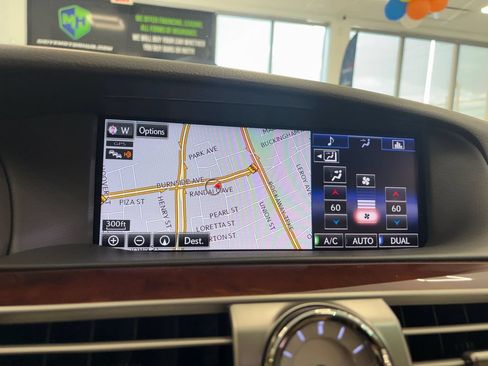 Used 2015 Lexus LS 460 w/ Comfort Package RWD image 31