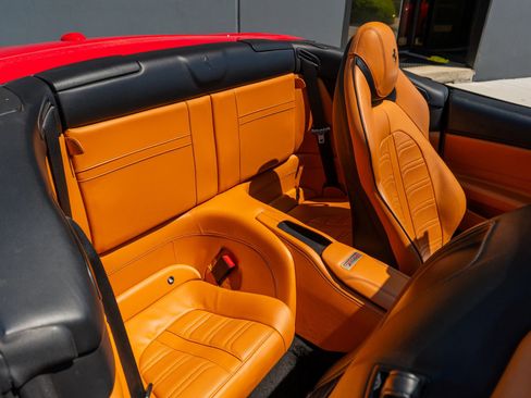 Used 2017 Ferrari California T image 55