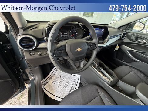 New 2026 Chevrolet Trax LS w/ LS Convenience Package FWD image 10