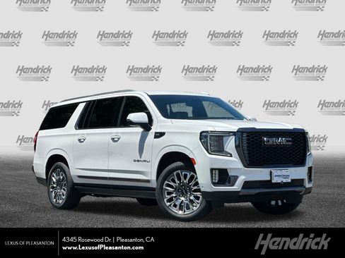Used 2023 GMC Yukon XL Denali Ultimate AWD/4WD image 1