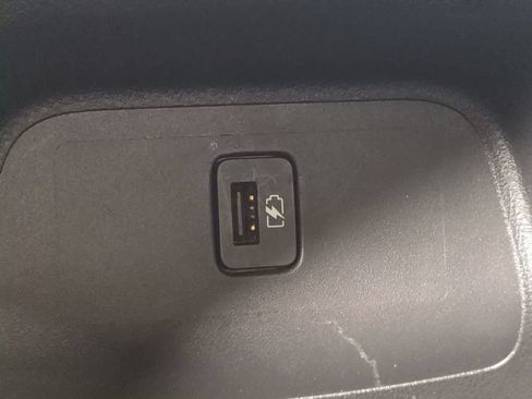 Used 2025 Nissan Sentra SV FWD image 15