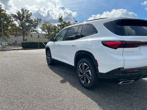 New 2026 Buick Enclave Sport Touring image 4