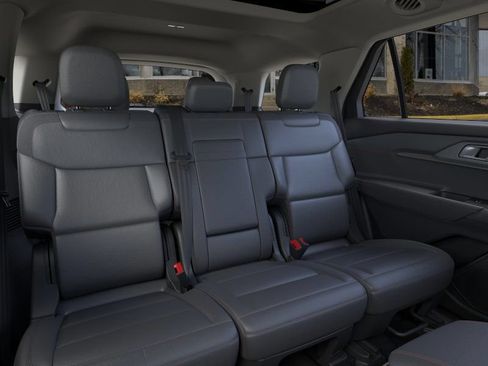 Used 2026 Ford Explorer Active w/ Active Comfort Package AWD/4WD image 13