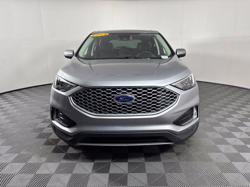 Used 2024 Ford Edge SEL w/ Convenience Package AWD/4WD image 7