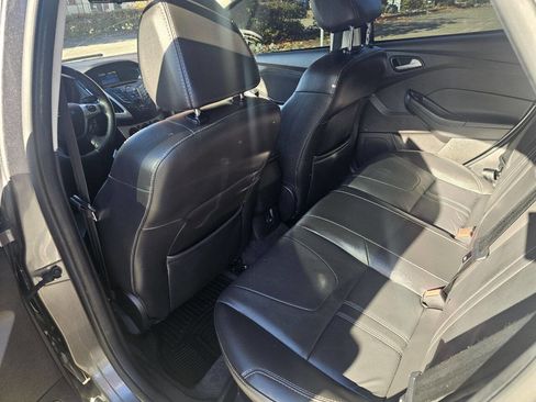 Used 2013 Ford Focus SE image 17