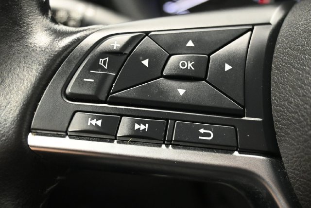 Used 2025 Nissan Sentra SV w/ All-Weather Package FWD image 18
