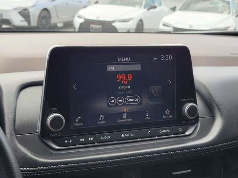 Used 2023 Nissan Rogue SV FWD image 25