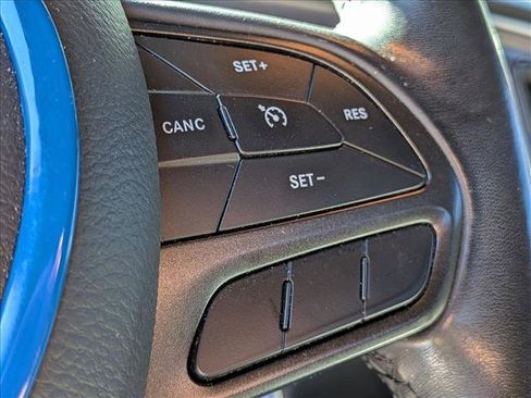 Used 2020 Dodge Challenger SXT image 13