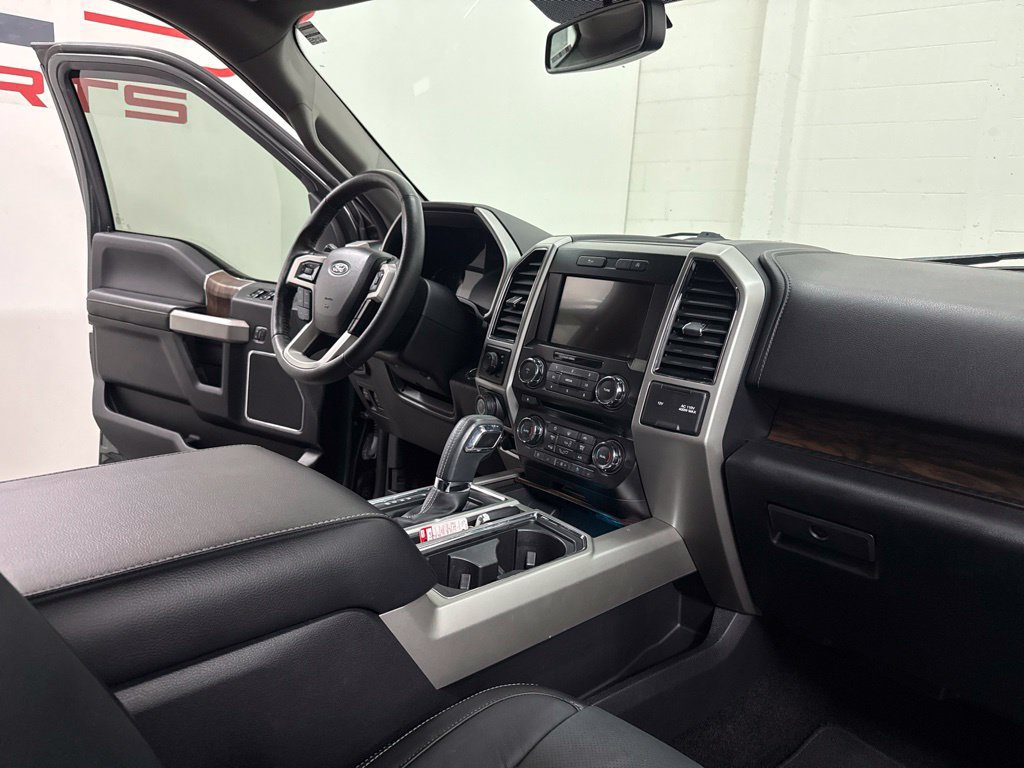 Used 2018 Ford F150 Lariat w/ Trailer Tow Package RWD image 34