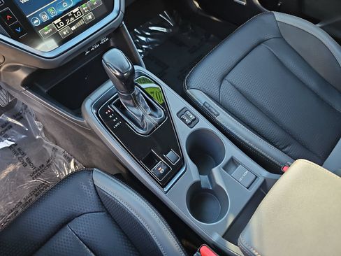 Certified 2025 Subaru Crosstrek 2.5i Wilderness w/ Crosstrek Mirror Package AWD/4WD image 25