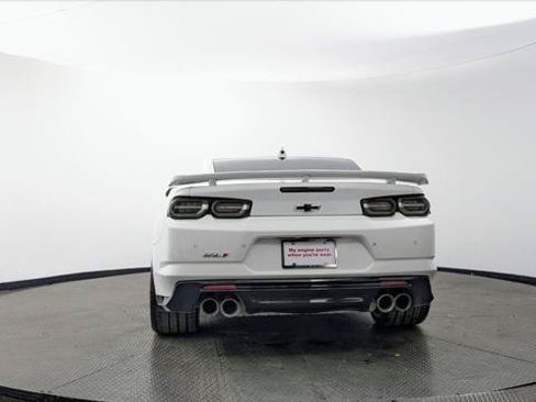 Used 2022 Chevrolet Camaro ZL1 RWD image 7