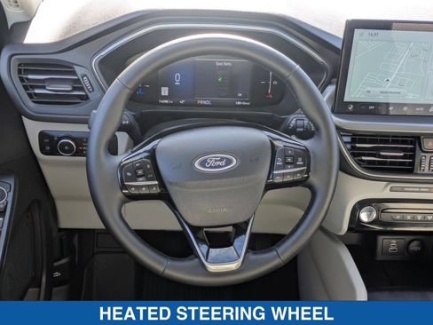 Used 2025 Ford Escape SE FWD image 16