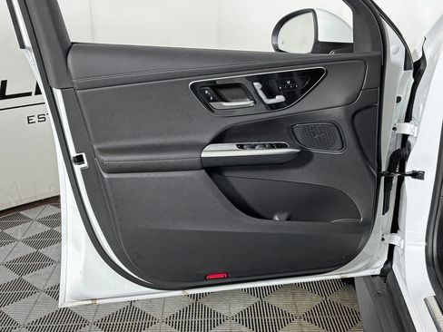 Certified 2025 Mercedes-Benz GLC 350e GLC 350e image 11