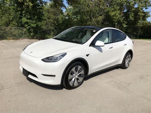 Used 2021 Tesla Model Y Long Range AWD/4WD image 33
