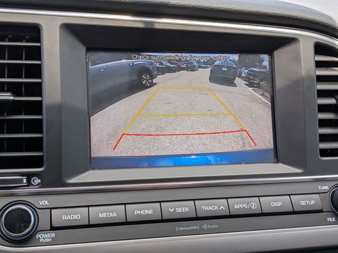 Used 2018 Hyundai Elantra SEL FWD image 31