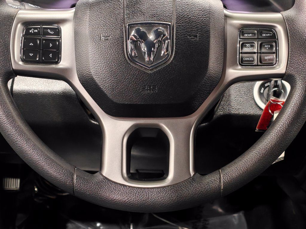 Used 2024 RAM 1500 Warlock AWD/4WD image 5